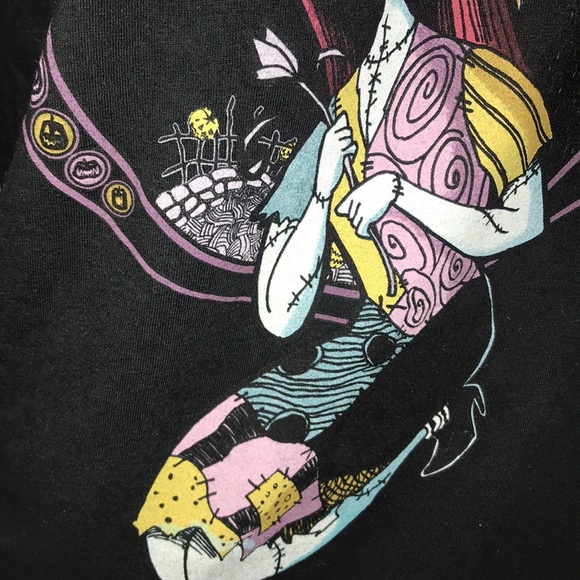 The nightmare before Christmas T-shirt size small - Picture 3 of 5